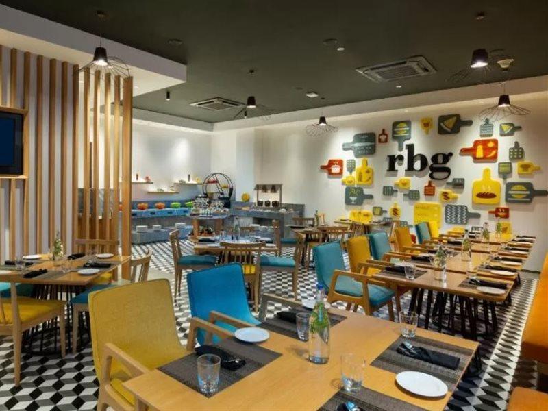 Park Inn By Radisson Gwalior Buitenkant foto
