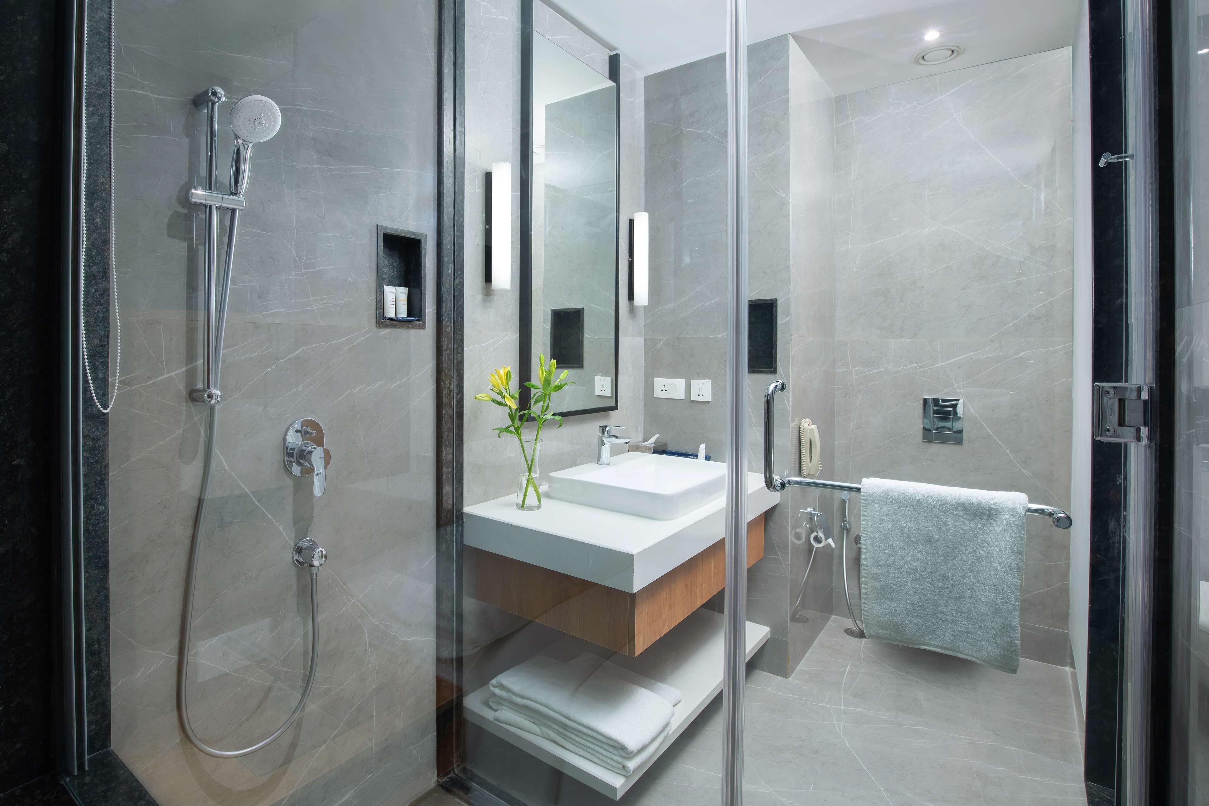 Park Inn By Radisson Gwalior Buitenkant foto