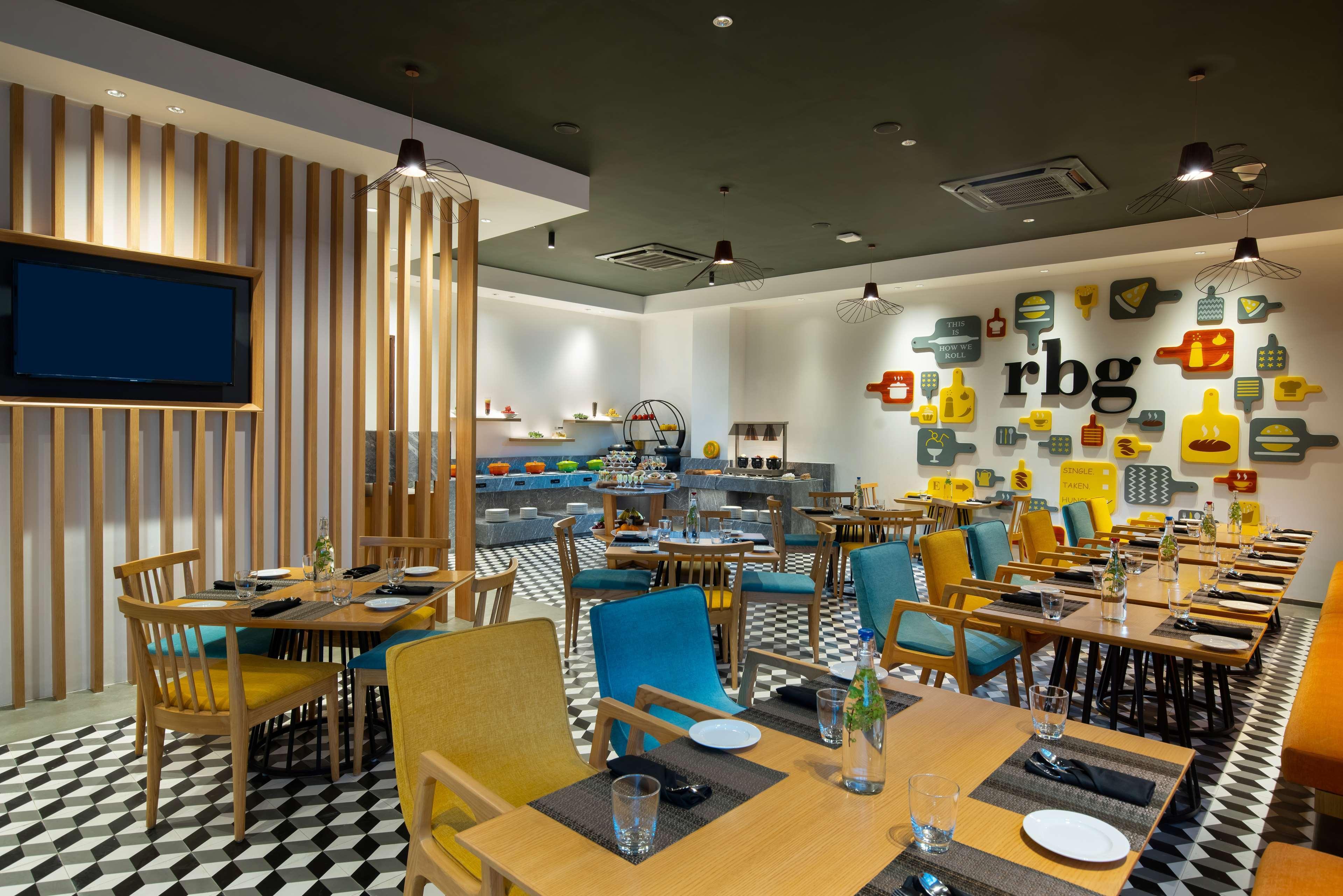 Park Inn By Radisson Gwalior Buitenkant foto